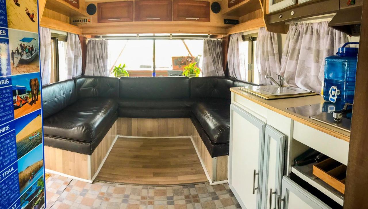 Maggie May House Boat - Colchester - 5Km From Elephant Park Buitenkant foto